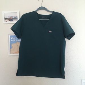 Large Caribbean blue figs scrub top